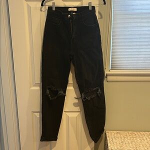 Vibrant Black Distressed Ankle Jeans